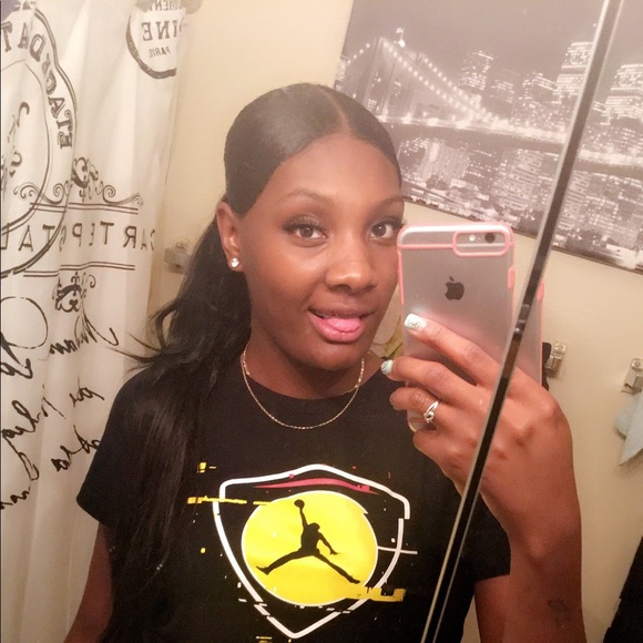 Meet your Posher, Deandra - Picture 1 of 1